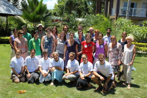 Australian_volunteers_in_solomon_Islands_celebrate_International_Volunteer_day_2011._Photo-_AusAID_(10676317043)